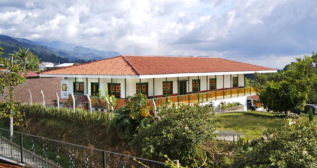 Hostal Casa De Los Taitas Salento Exterior photo